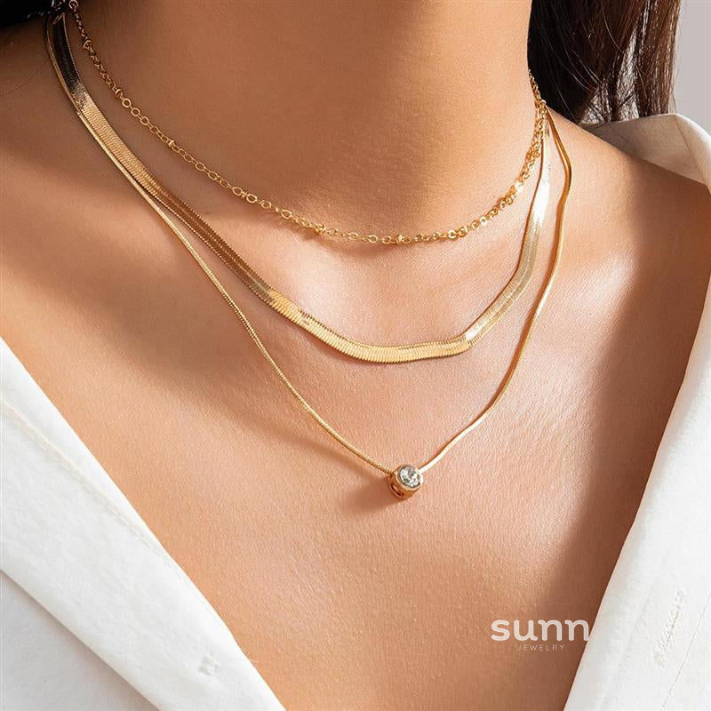 Elvira Layered Heart Necklace [ZSTWTTB8]