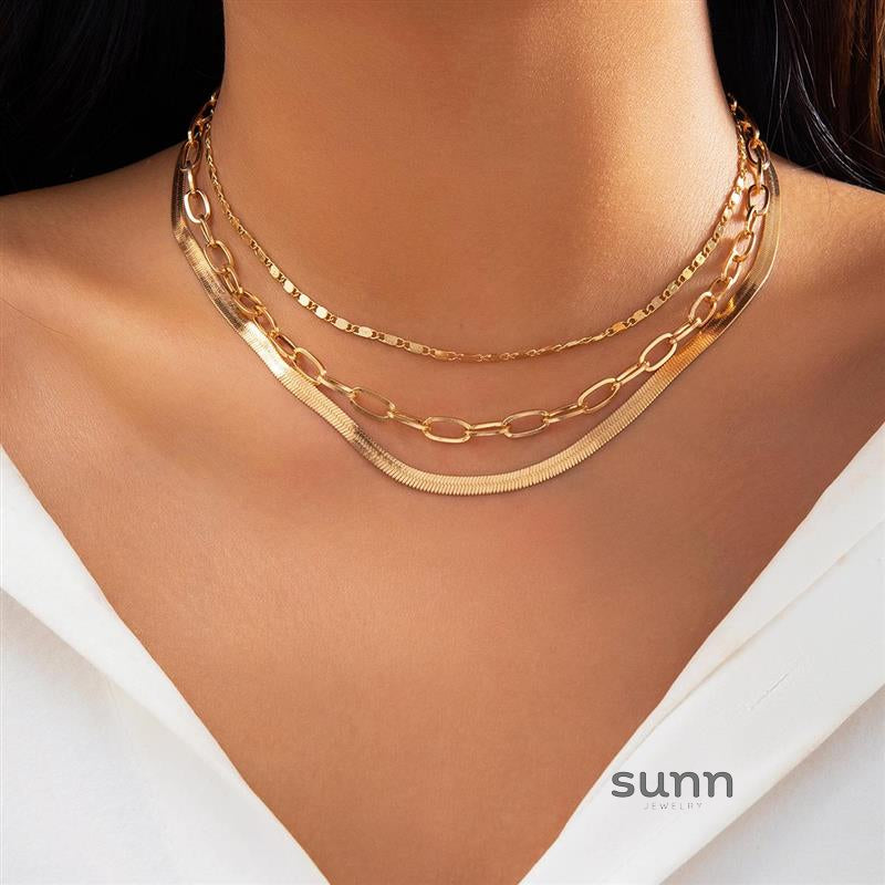 Elvira Layered Heart Necklace [I3Q00KYV]