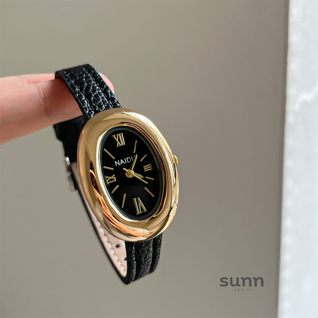 Elyzabeth Oval Retro Watch [BFTJVMSB]