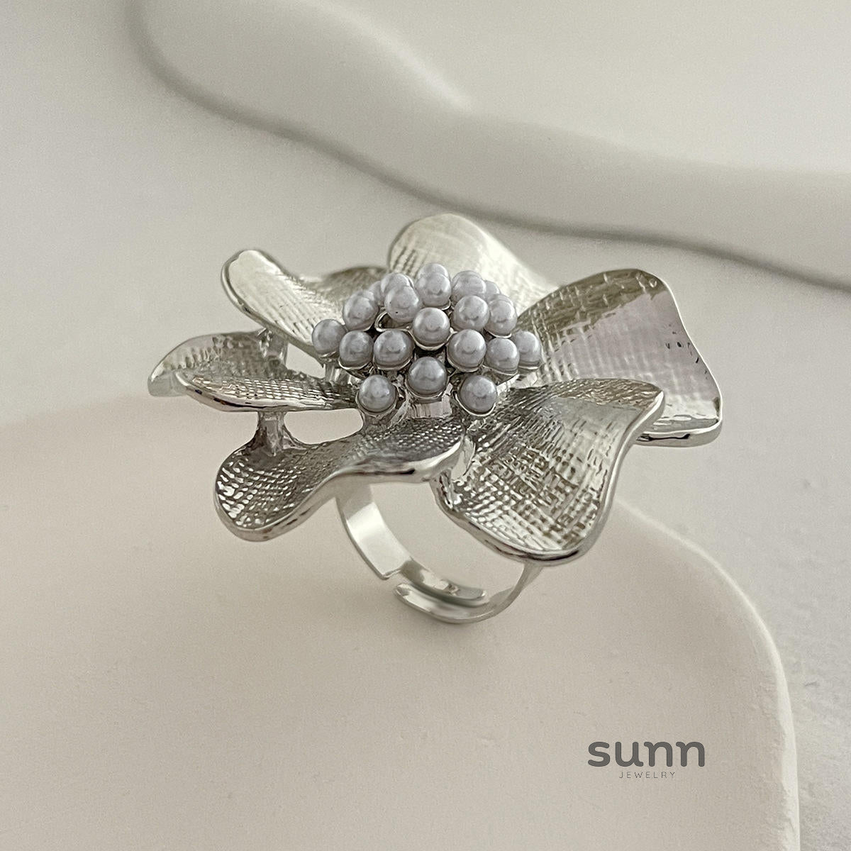 Emaline Baroque Pearl Ring Set [EH3EEBGE]