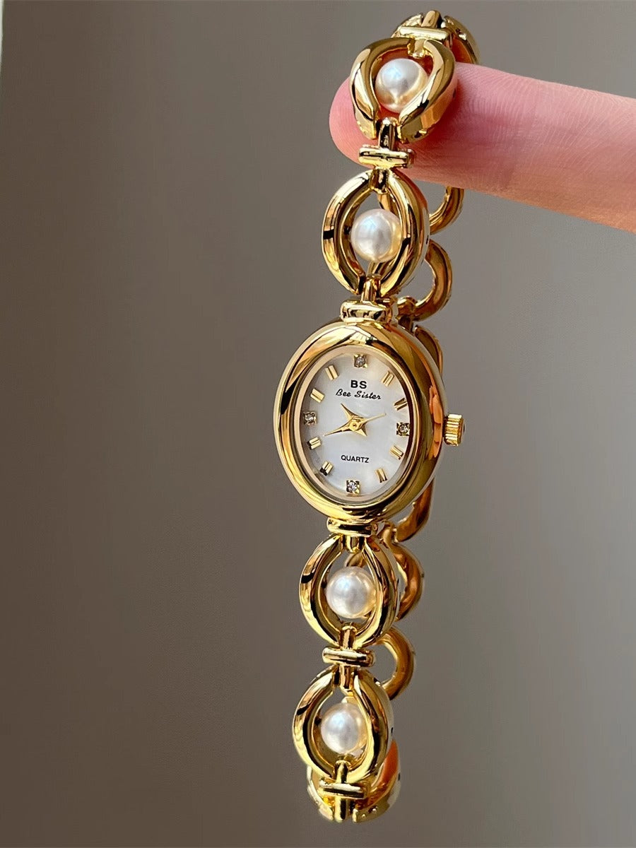 Emberlynn Retro Bracelet Watch [PZ7WZI23]