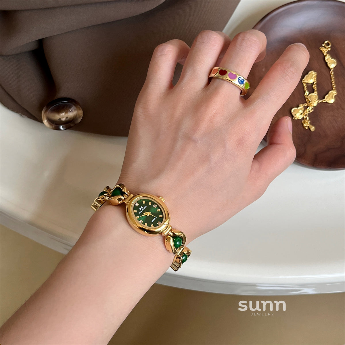 Emberlynn Retro Bracelet Watch [WE09360G]