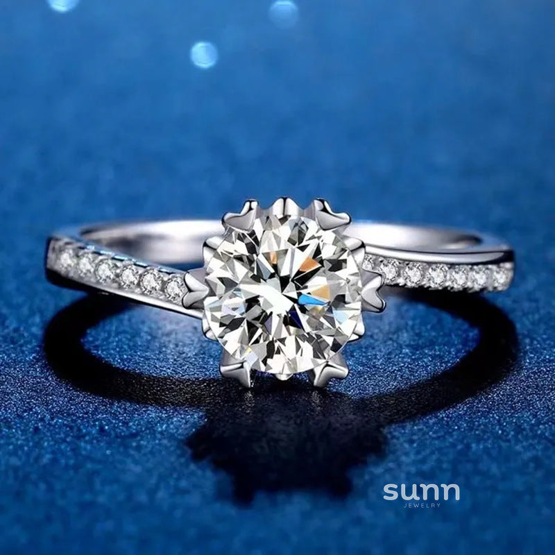 Embry Brilliant Solitaire Ring [3XKNCXTJ]