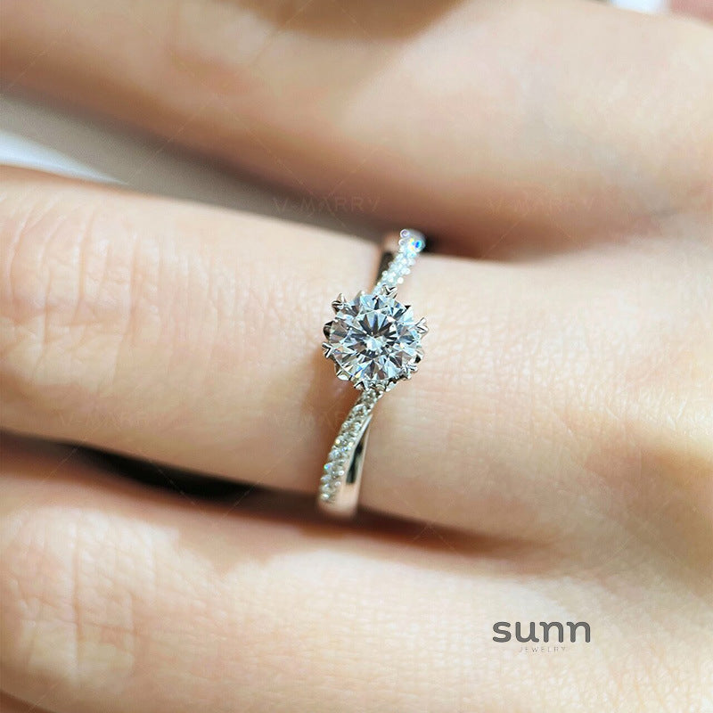 Embry Brilliant Solitaire Ring [KEGS5R3L]