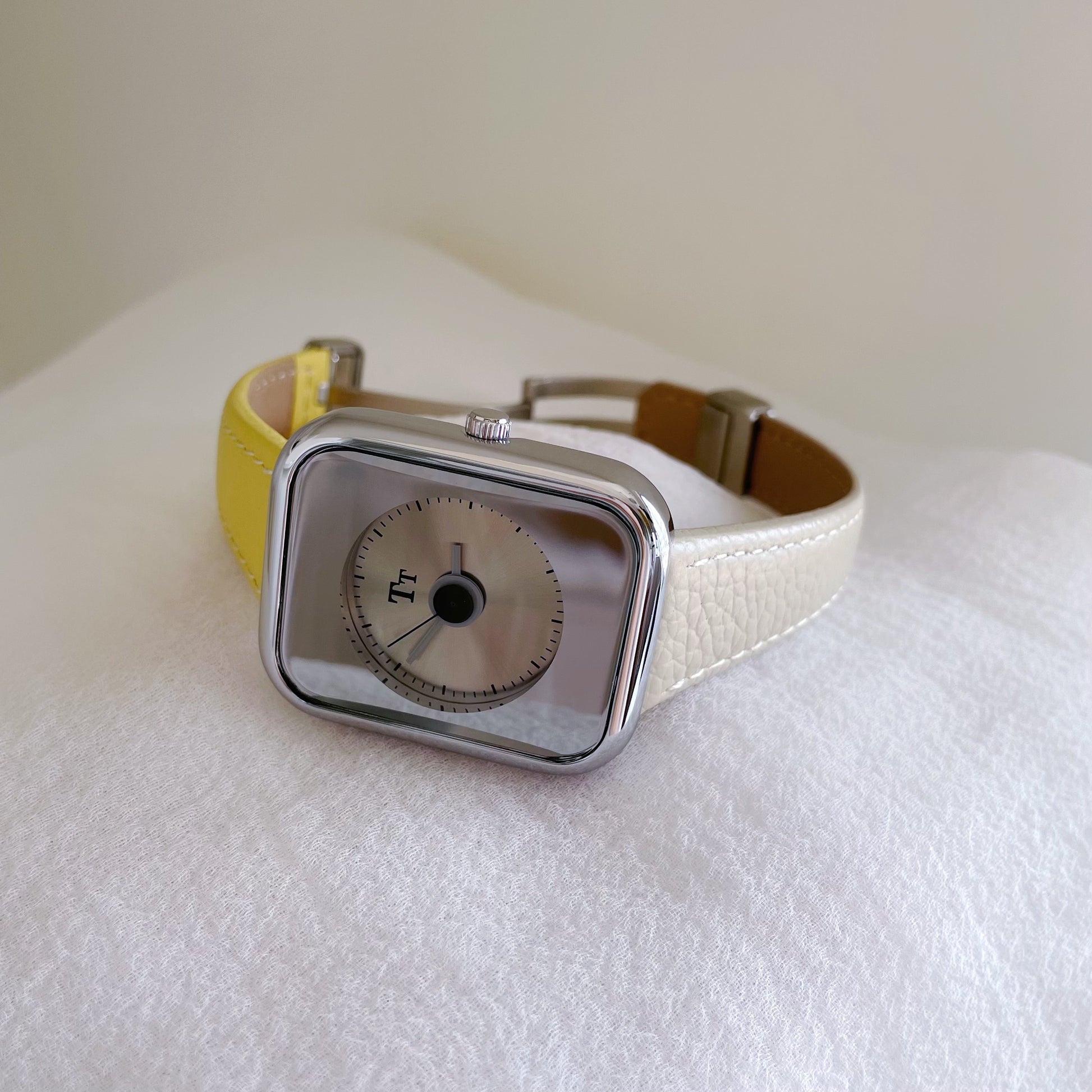 Embry Contrast Leather Square Watch [M0J5QPVY]