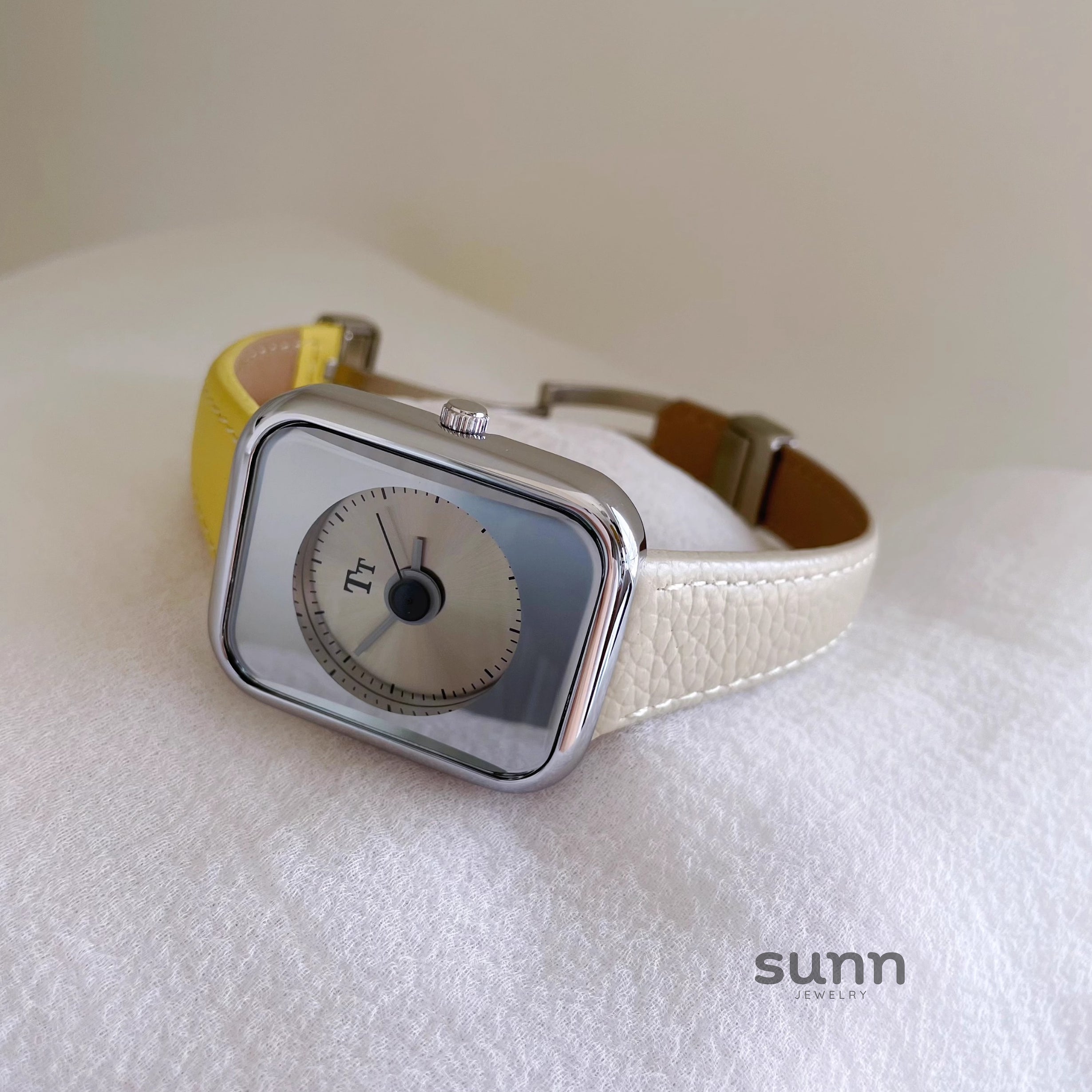 Embry Contrast Leather Square Watch [YOOENZYP]