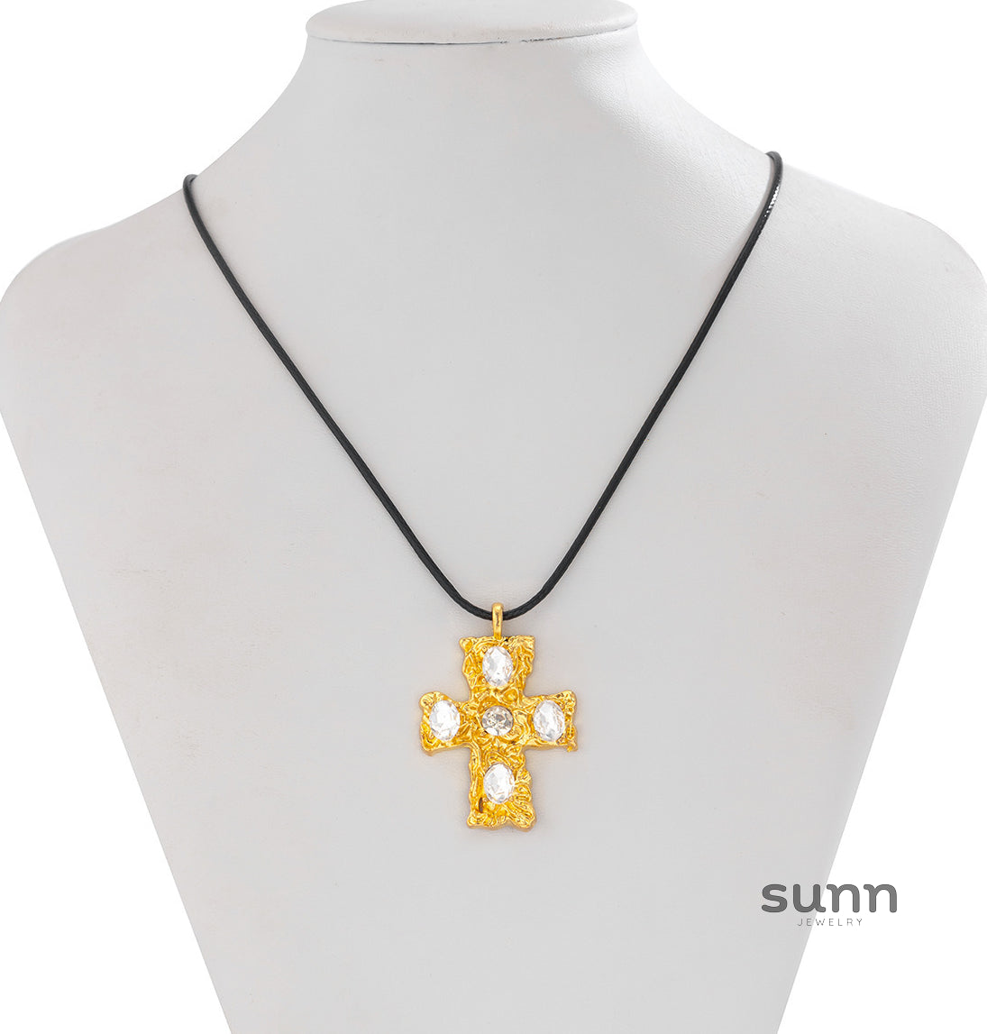 Emelia Lava Cross Necklace [MGT402DW]