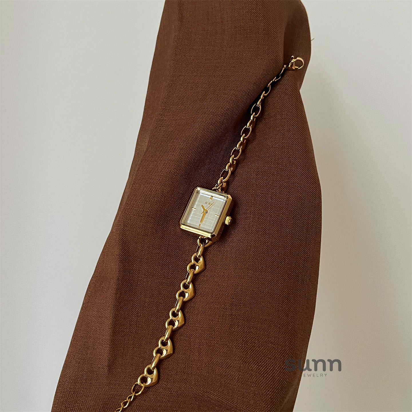 Emely Y2K Heart Watch [HZ0QEDRM]