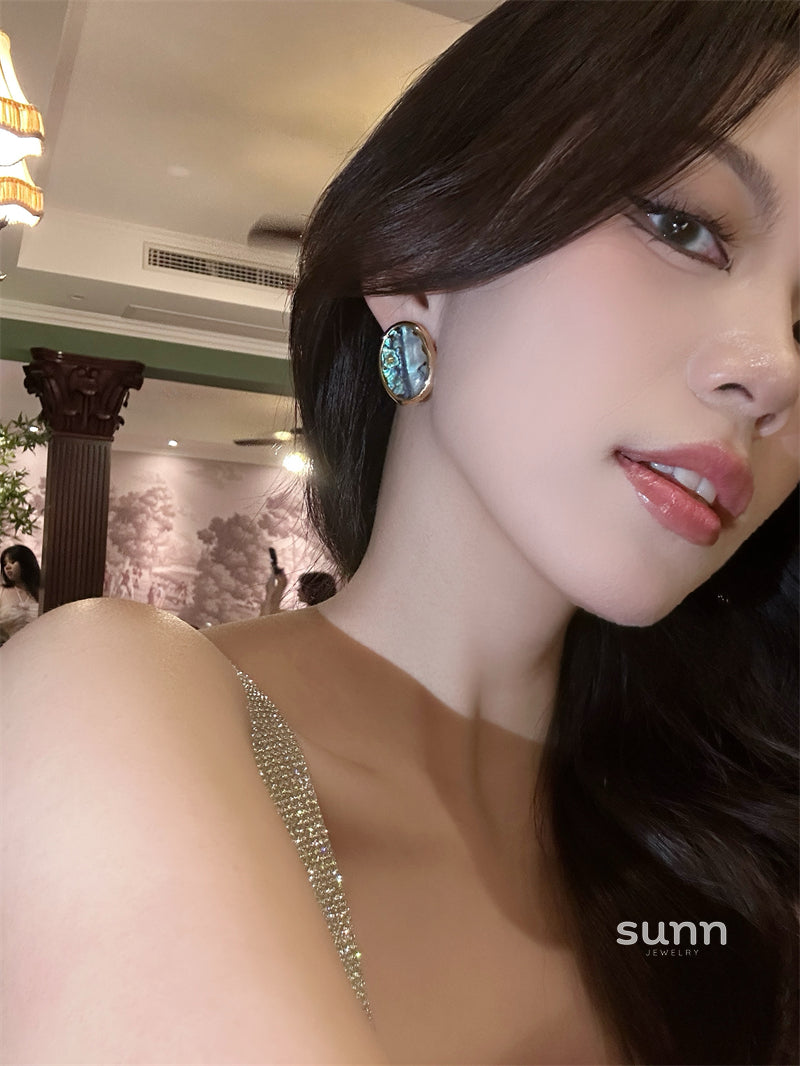 Emersyn Abalone Oval Earrings [CSJSGKA3]