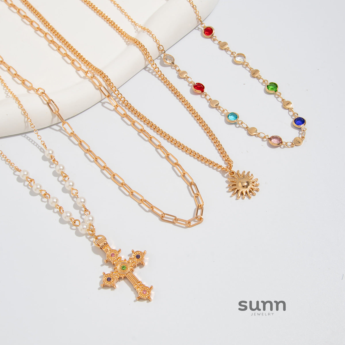 Emersynn Crystal Sun Cross Necklace [QSQCJ5E9]