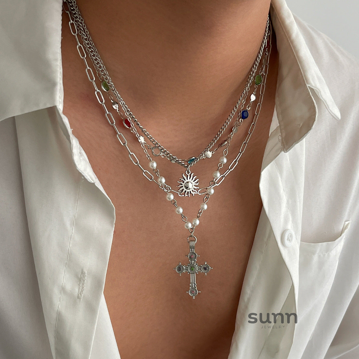Emersynn Crystal Sun Cross Necklace [BRZKJWMG]