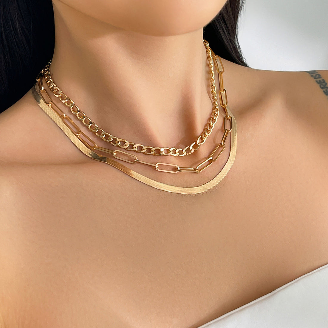 Emiko Layered Snake Chain Necklace Set [0MT31I3A]