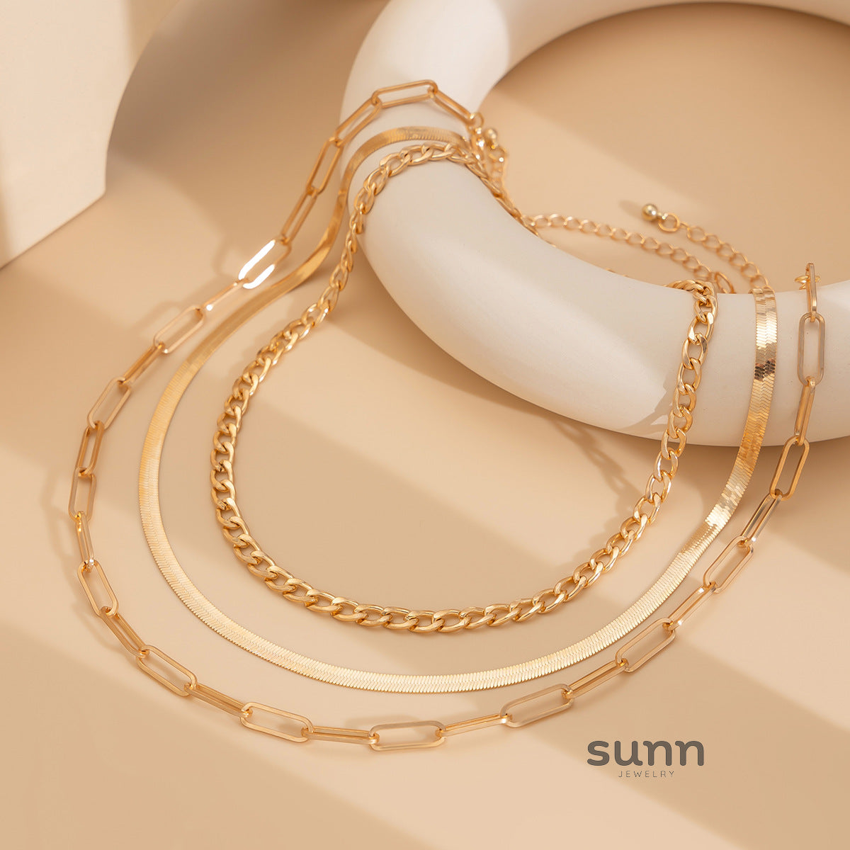 Emiko Layered Snake Chain Necklace Set [617L4J4A]