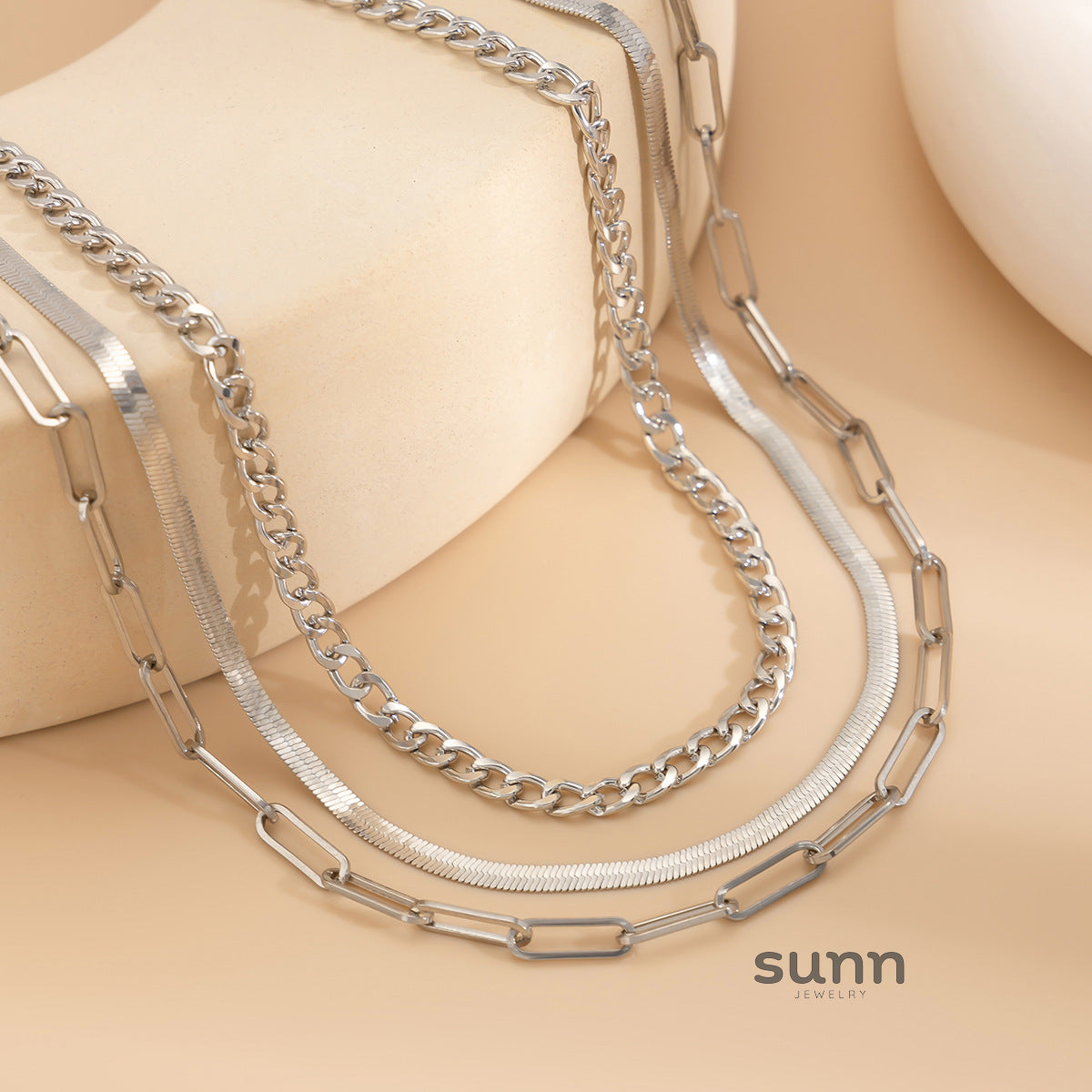 Emiko Layered Snake Chain Necklace Set [3RB40JEE]