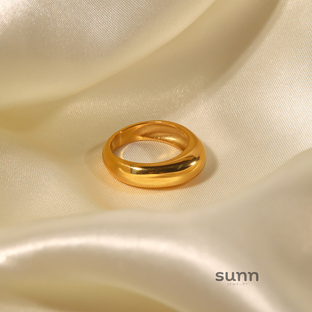 Emiliana Curved Band Ring [XY7NYXOP]