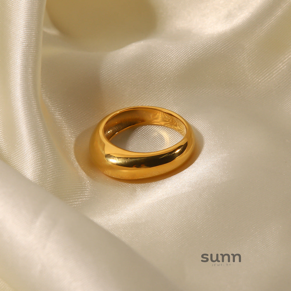 Emiliana Curved Band Ring [95AQLGT8]