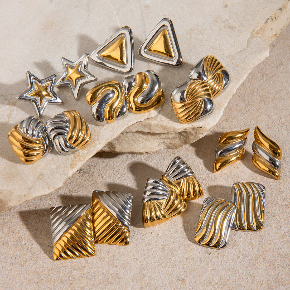 Emily Geometric Contrast Studs [XBPCEMJK]