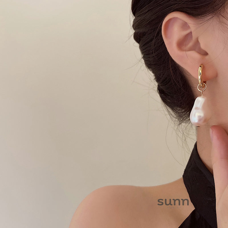 Emmajean Baroque Pearl Drop Earrings [HJIXY2PG]