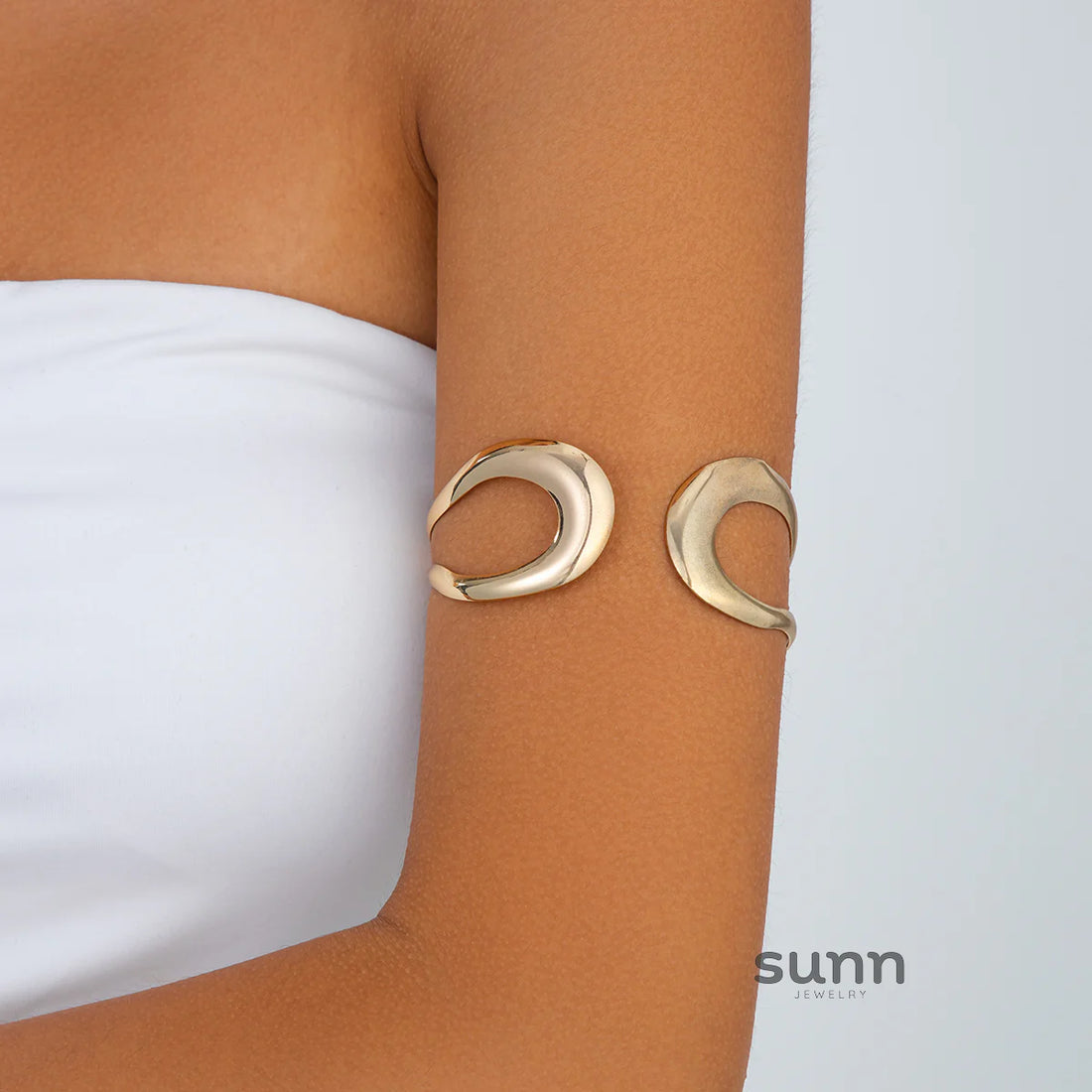 Emmanuela Geometric Cuff Armlet