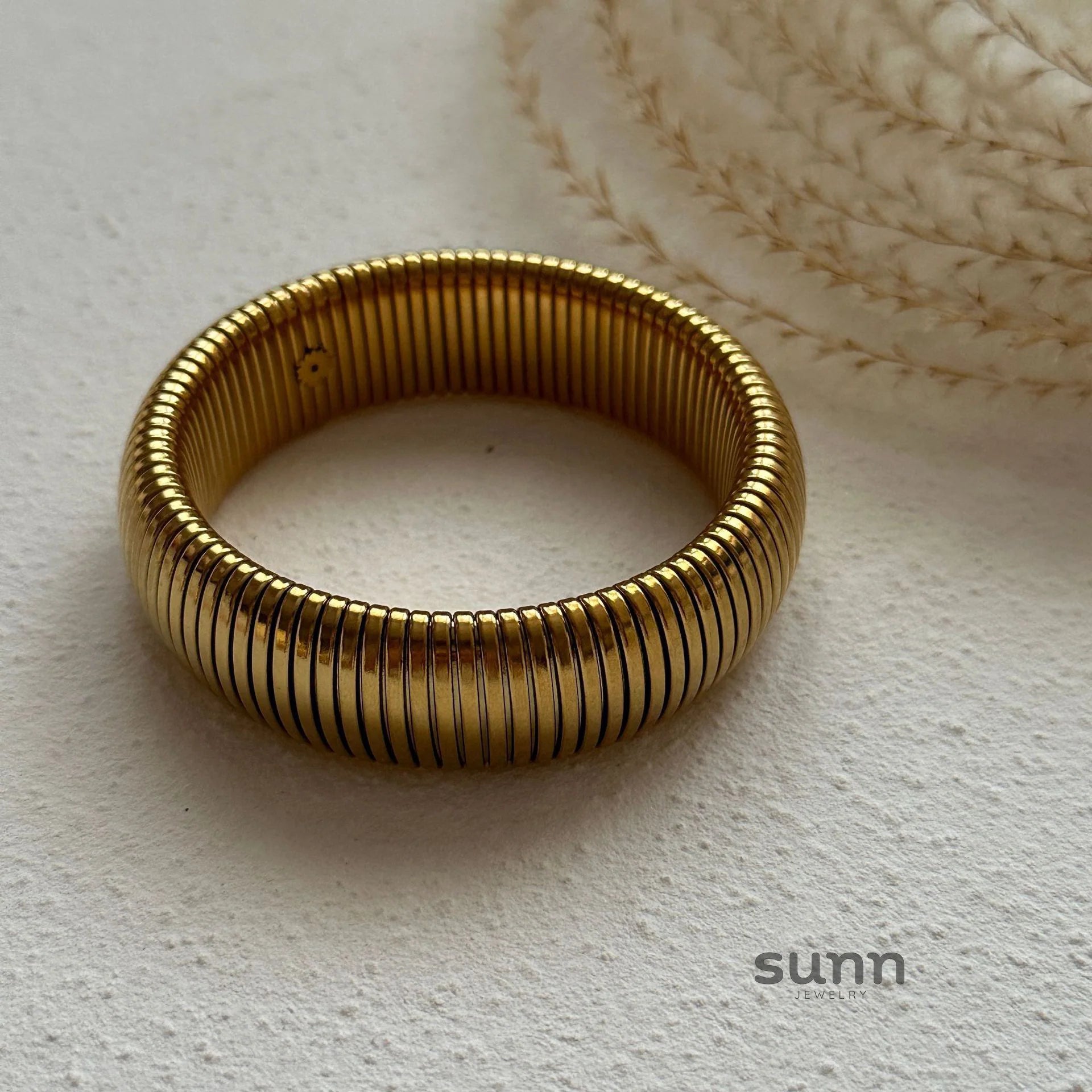 Emmanuelle Sleek Statement Cuff