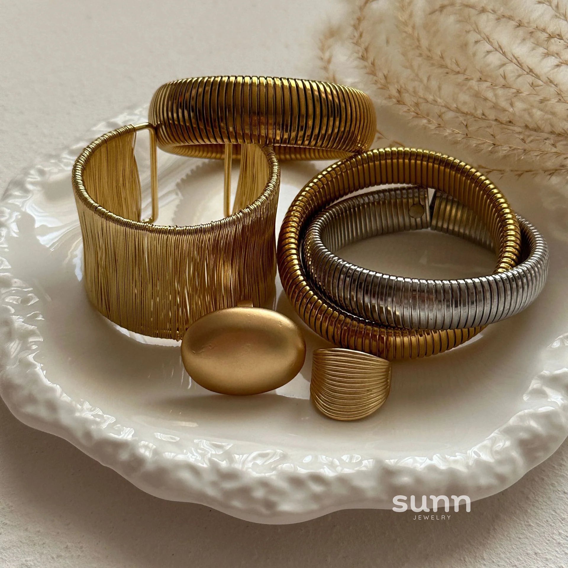 Emmanuelle Sleek Statement Cuff
