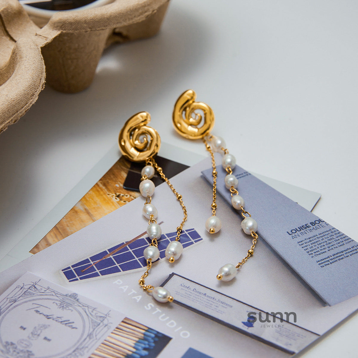 Emmarae Pearl Geometric Earrings [4RW0HYWI]