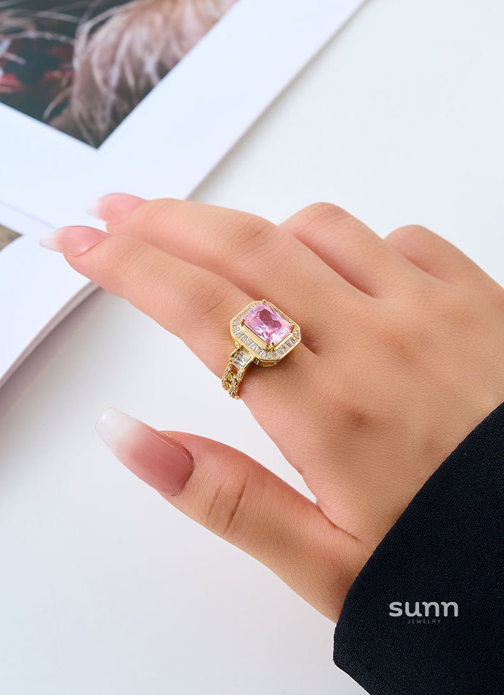 Emmeline Glimmer Geometric Ring [UMNM7K2R]