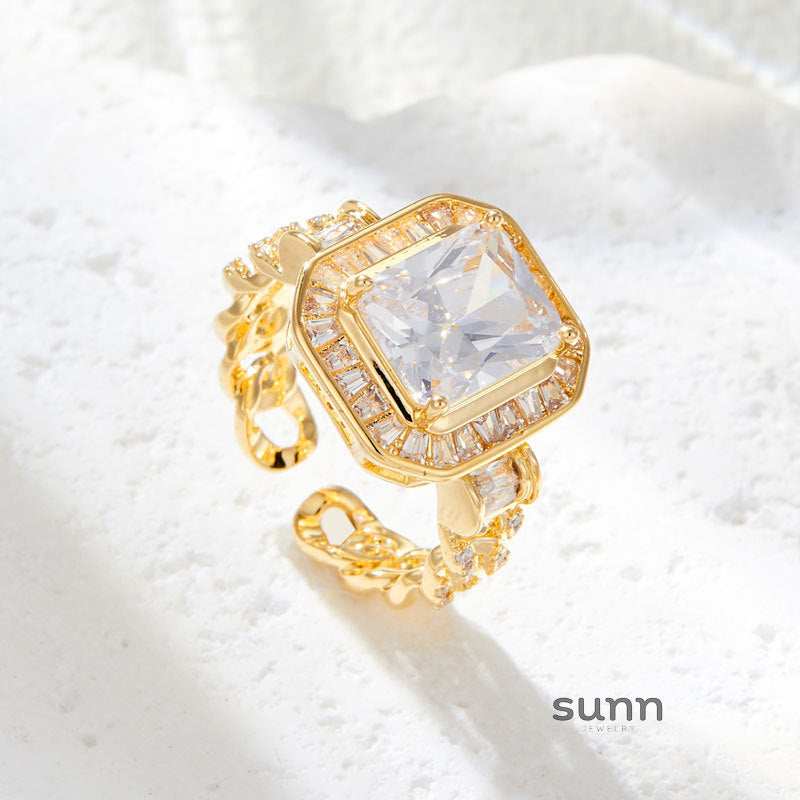 Emmeline Glimmer Geometric Ring [ZE4LEAQN]