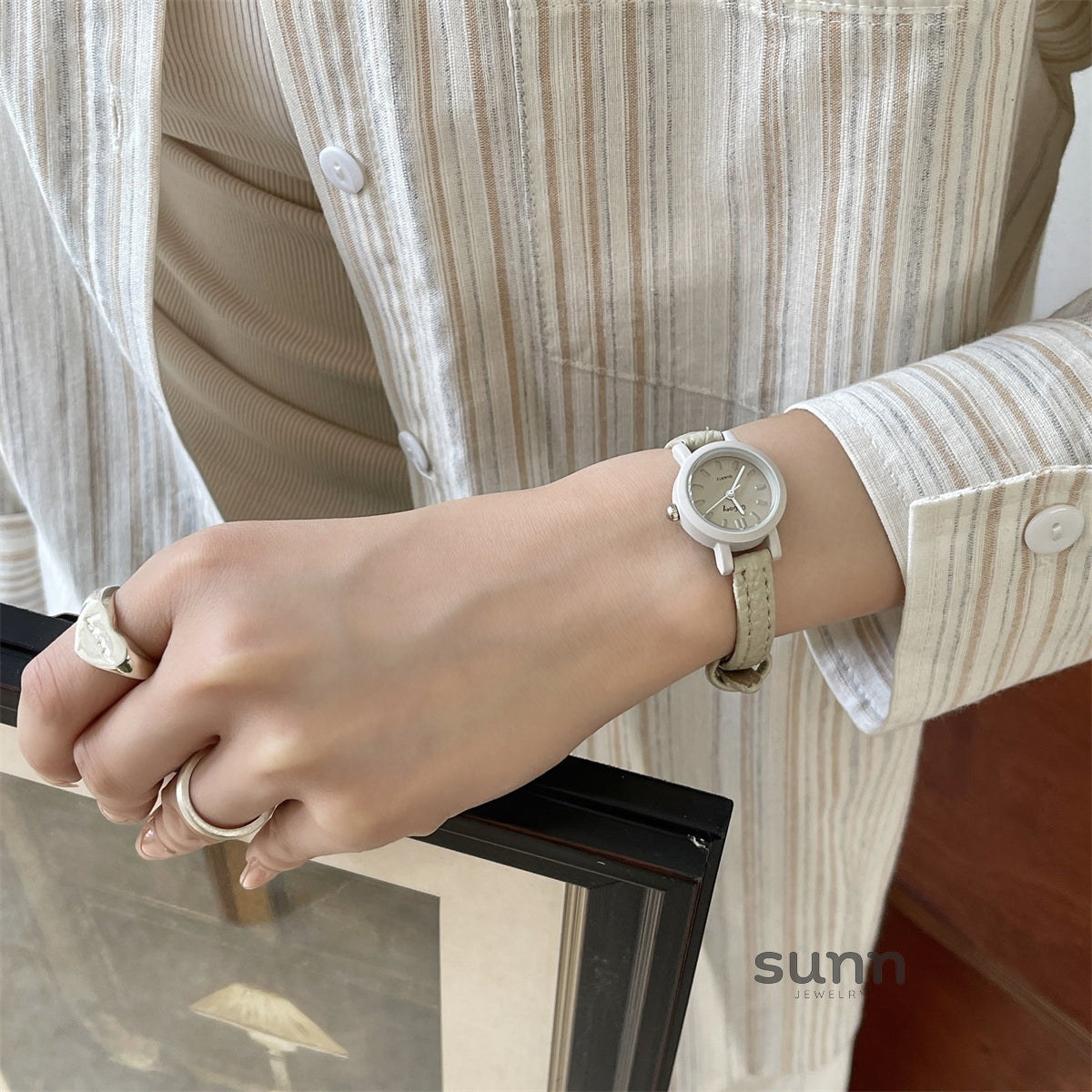 Emmerson Petite Leather Watch [3OSMB5A6]