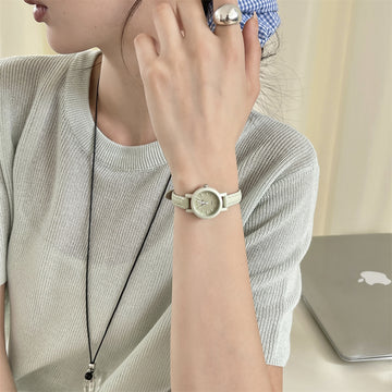 Emmerson Petite Leather Watch [AAPGN42J]