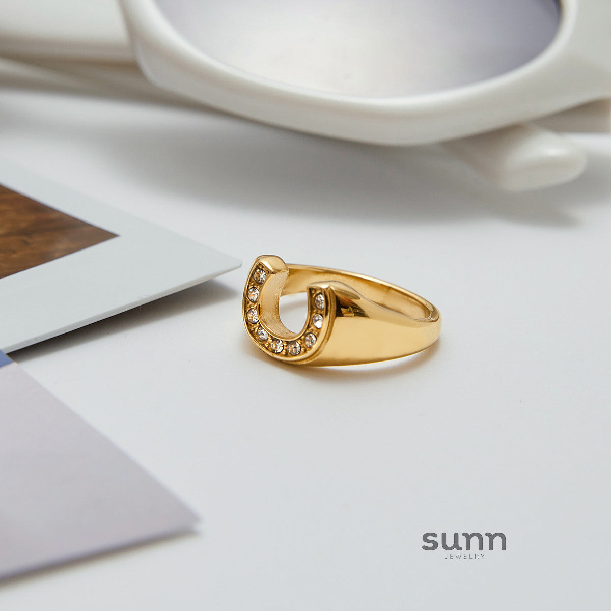 Emmilyn Buckle Zircon Ring [VCTMBXIX]