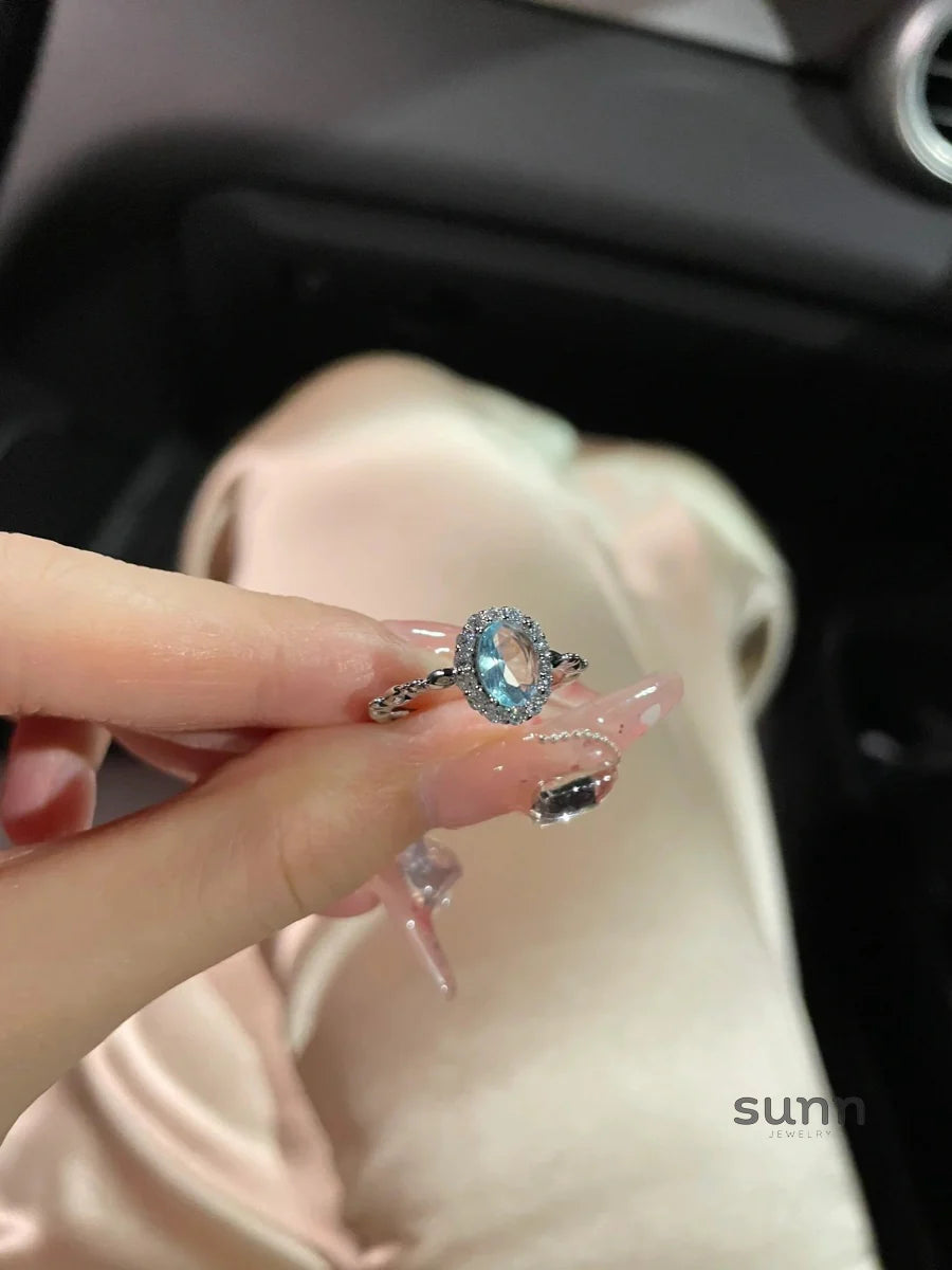 Emmylou Sparkling Topaz Ring