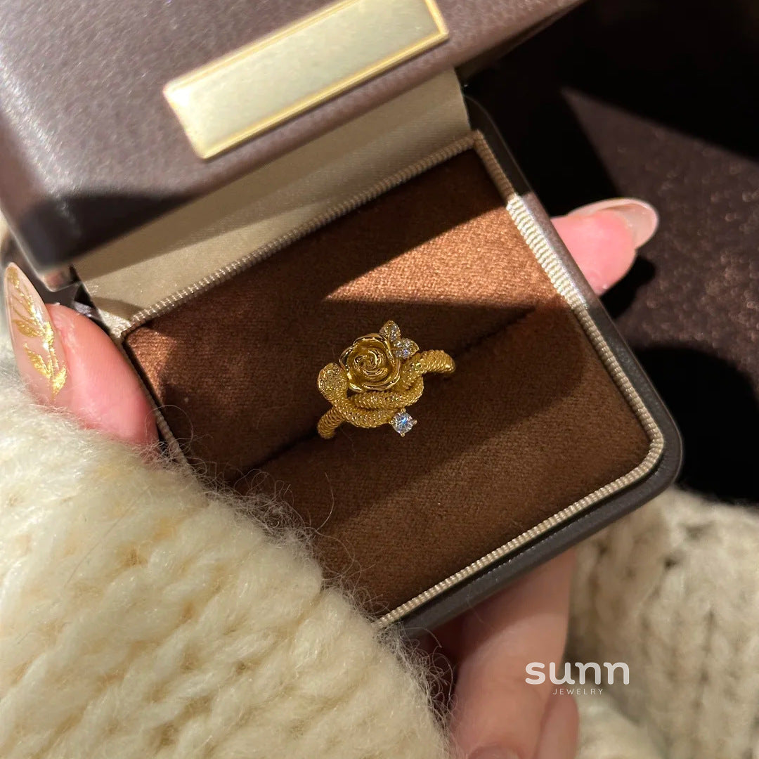 Empress Diamond Serpent Rose Ring [GI6CBI09]