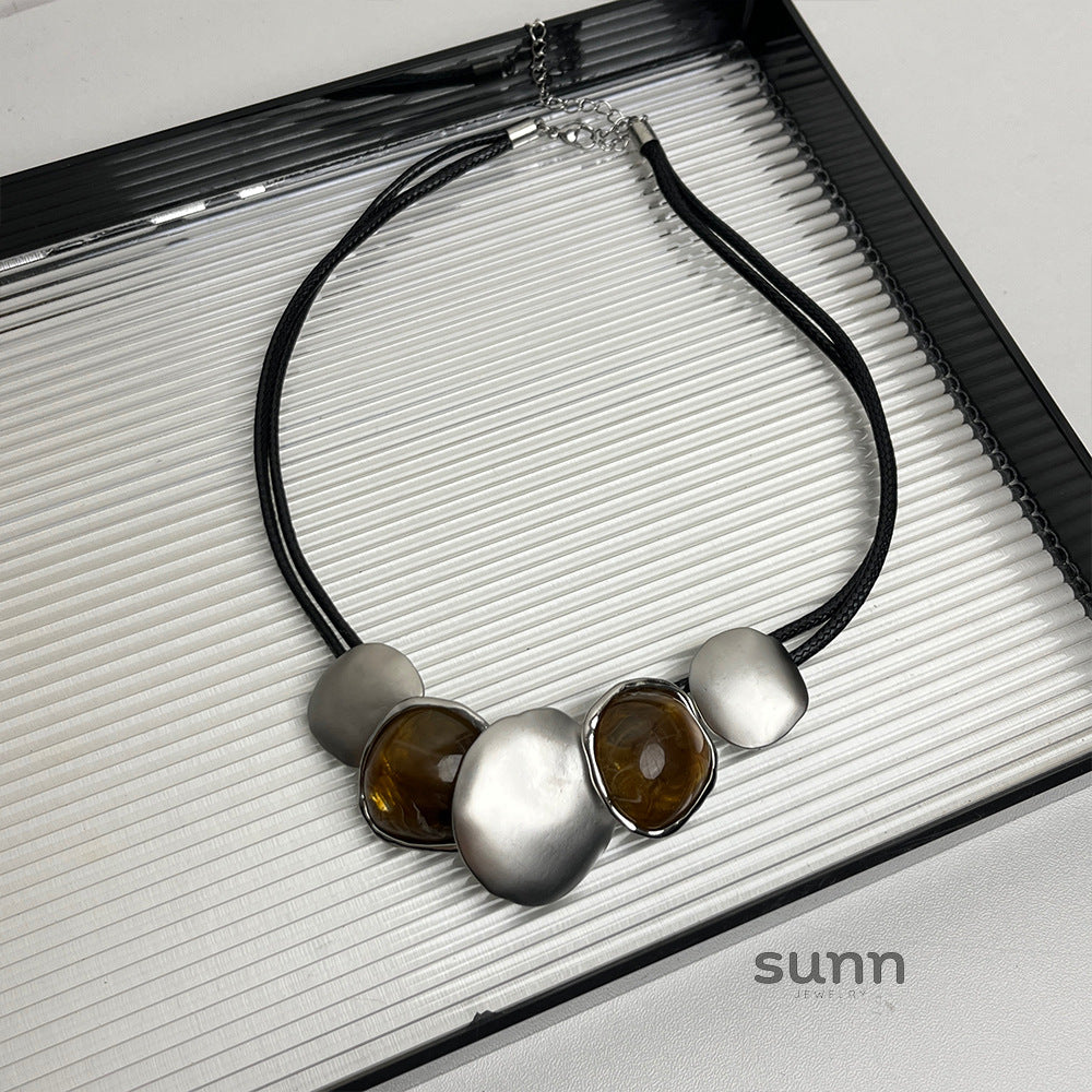 Eniola Asymmetrical Layered Necklace [V32A3TBY]