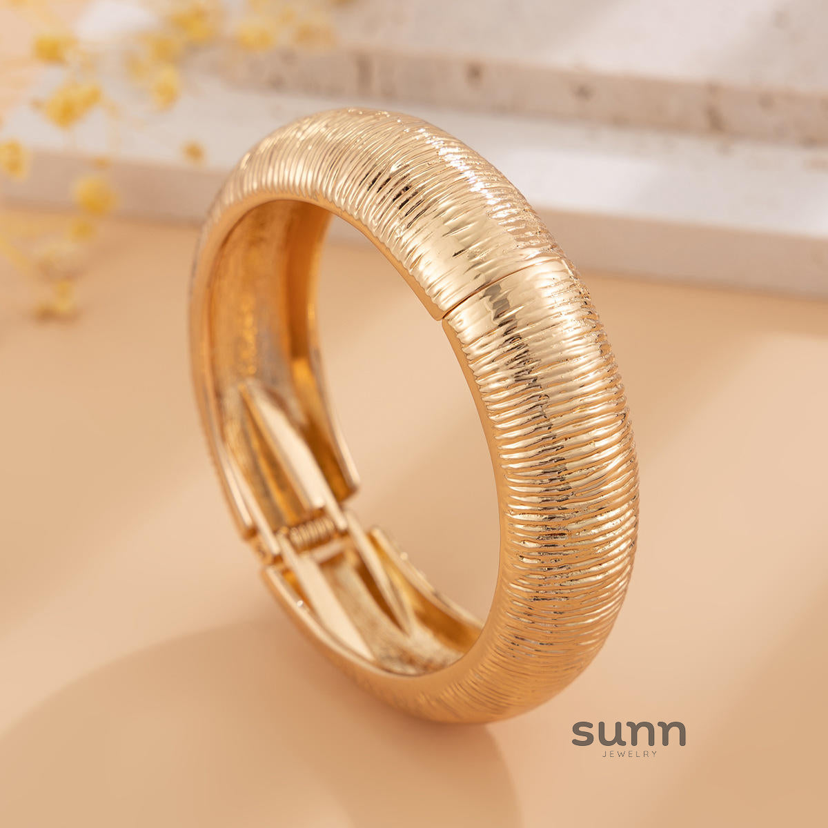 Eniola Sculptural Leaf Jewelry [WAFBCCKV]