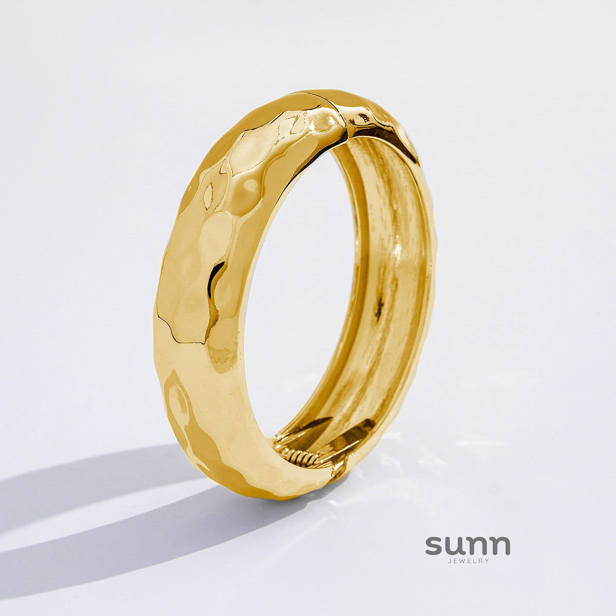 Eniola Sculptural Leaf Jewelry [49028EWB]