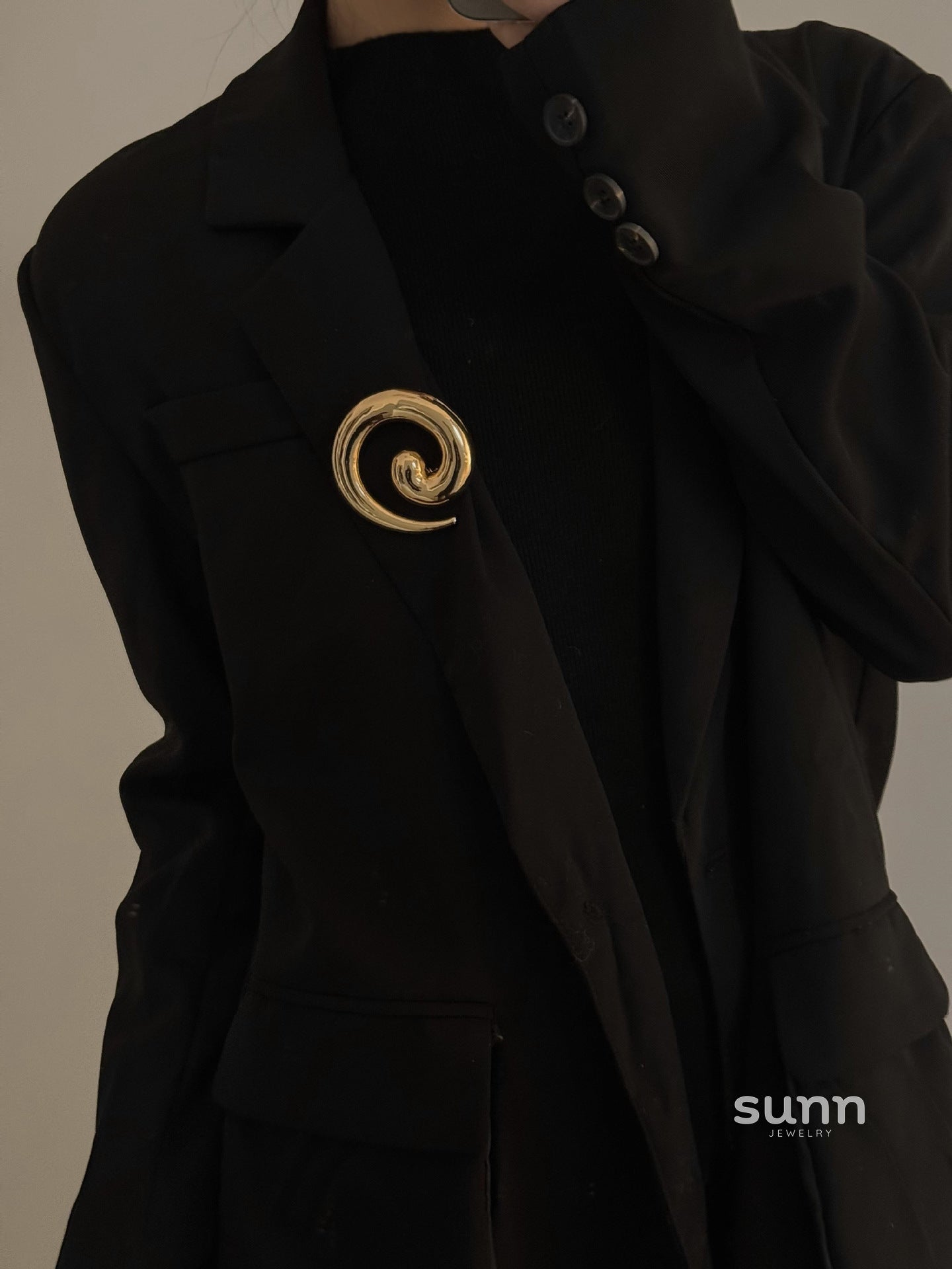 Ensley Sculptural Snail Brooch [V6SQV3QB]