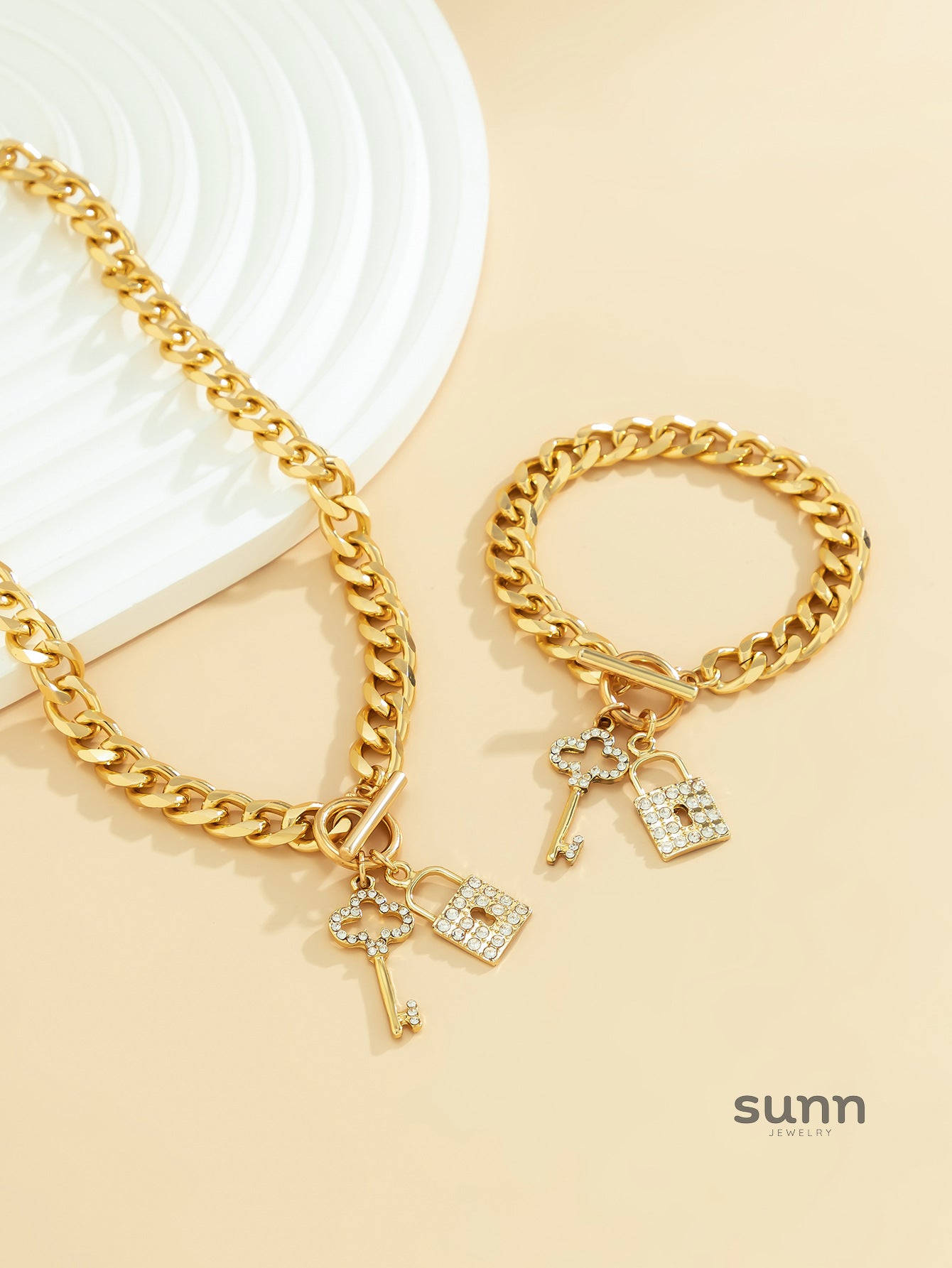Erielle Pave Key Lock Set [9V9QCK2B]