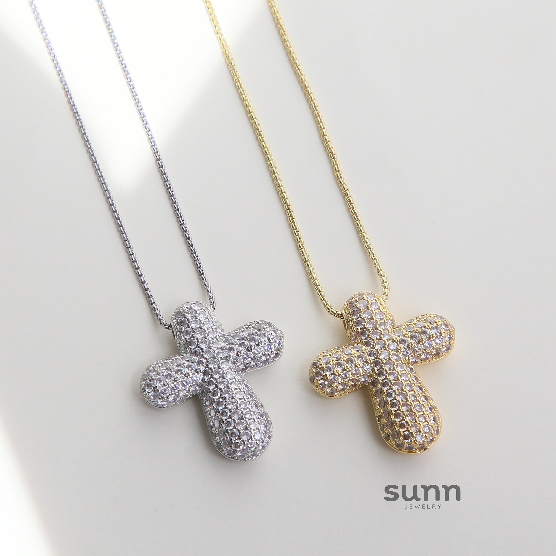 Erykah Pave Cross Pearl Necklace [IHE900U7]