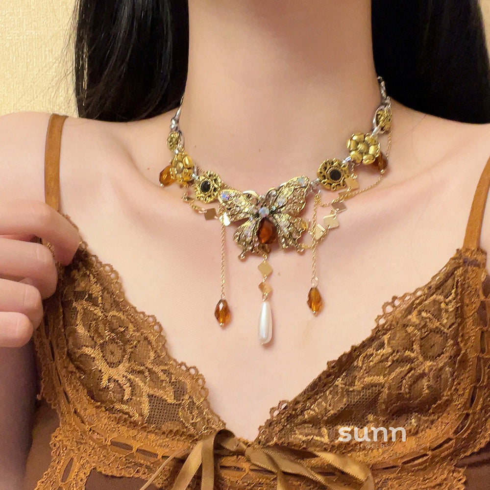 Eryn Retro Butterfly Necklace [NUEX330G]