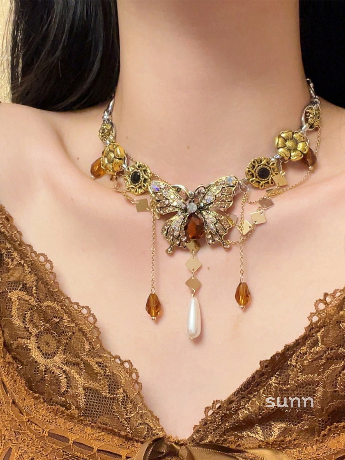 Eryn Retro Butterfly Necklace [XINYF5M3]