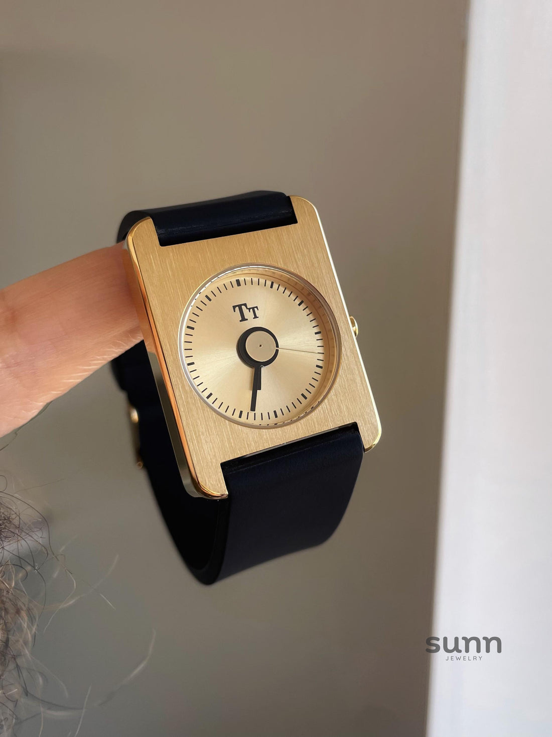 Erynn Minimalist Square Watch