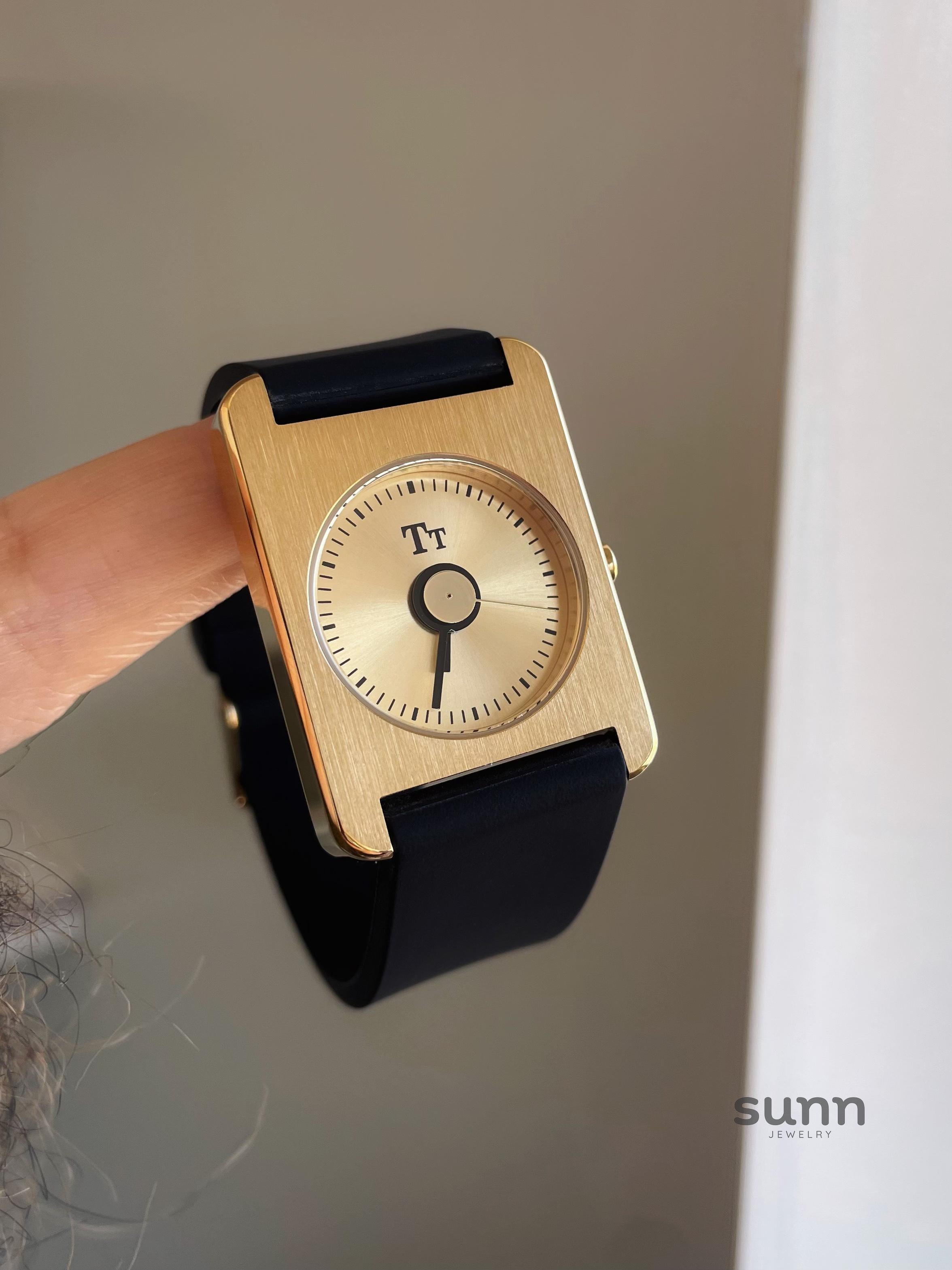 Erynn Minimalist Square Watch