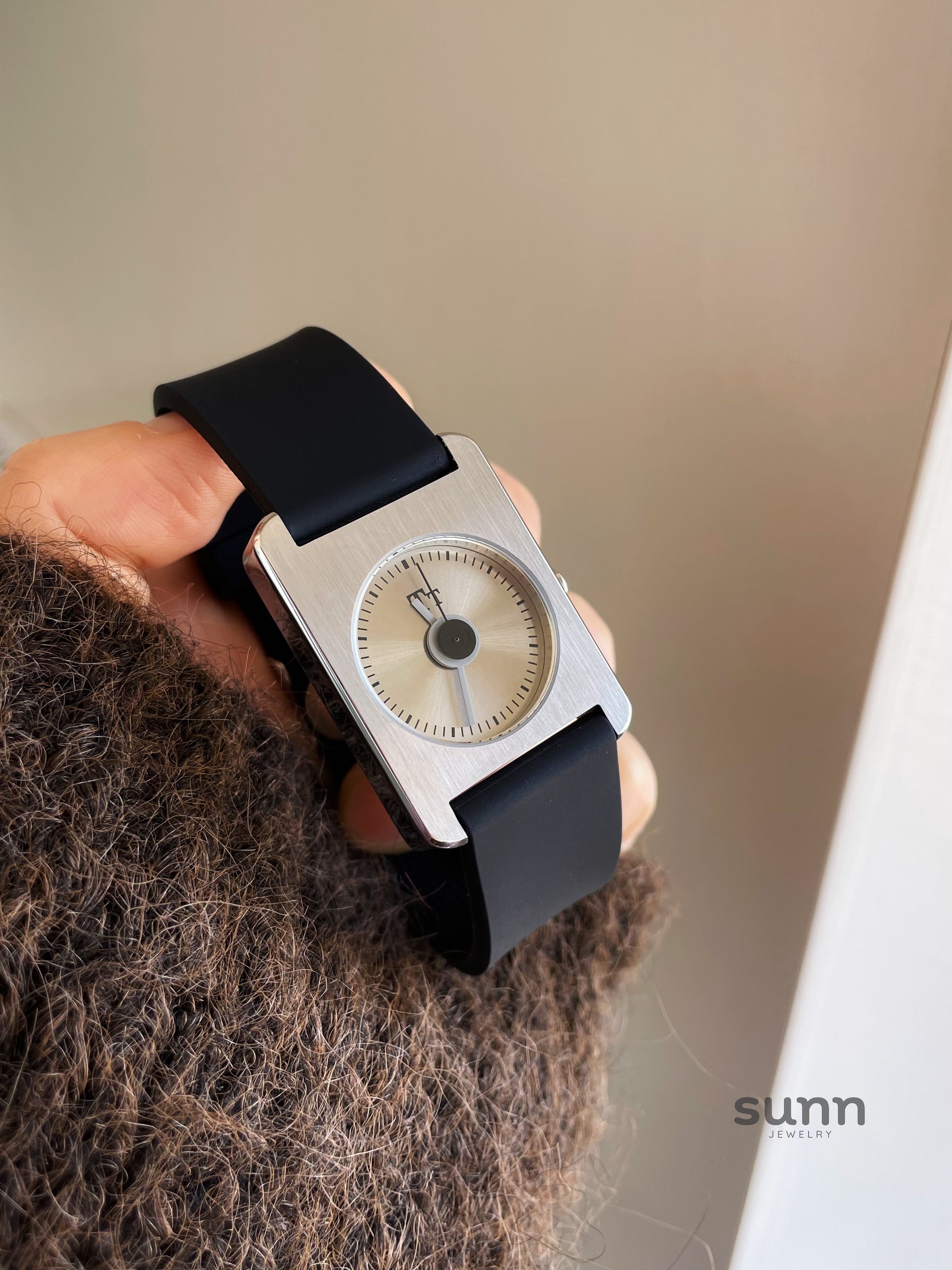 Erynn Minimalist Square Watch