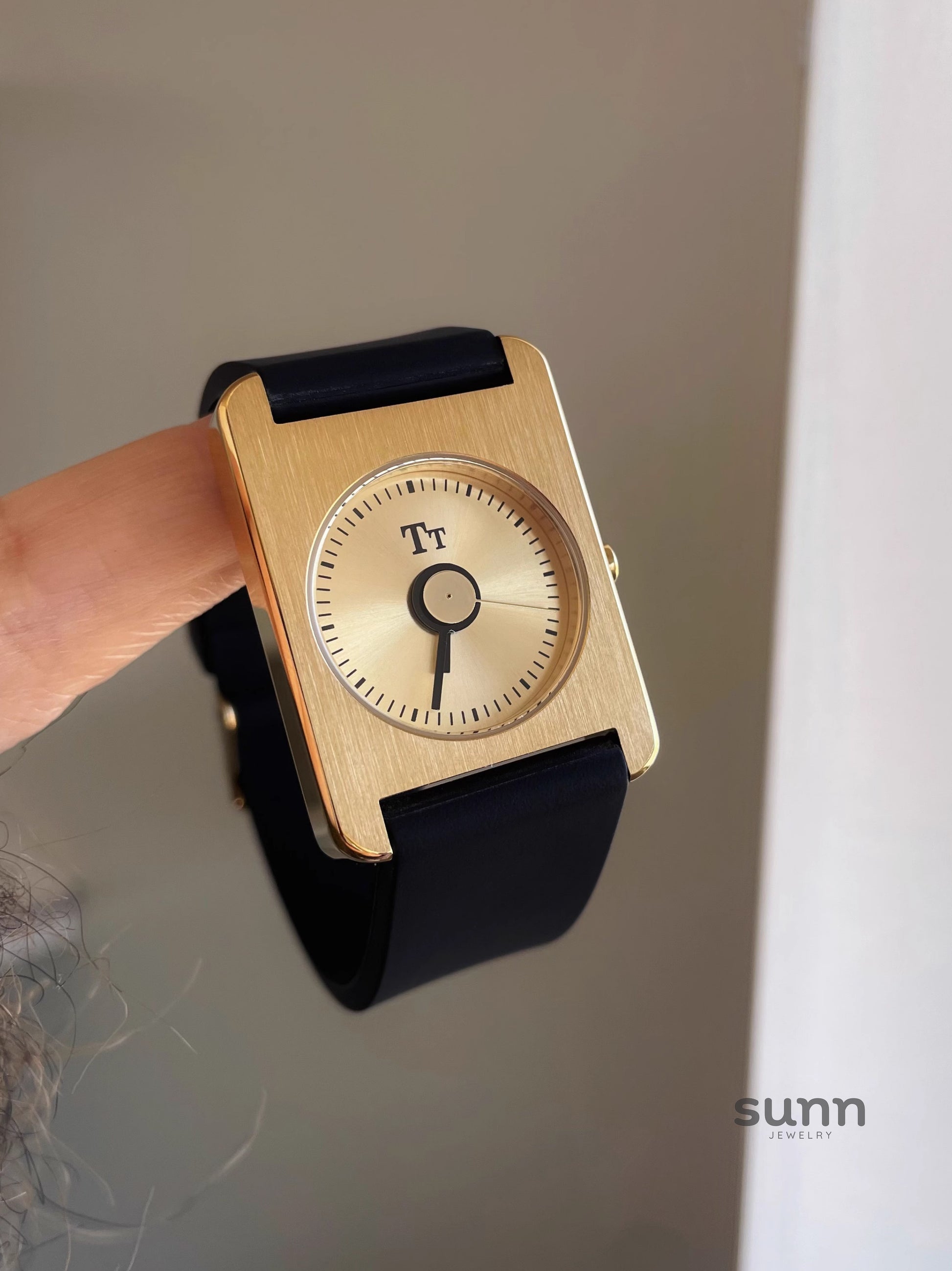 Erynn Minimalist Square Watch