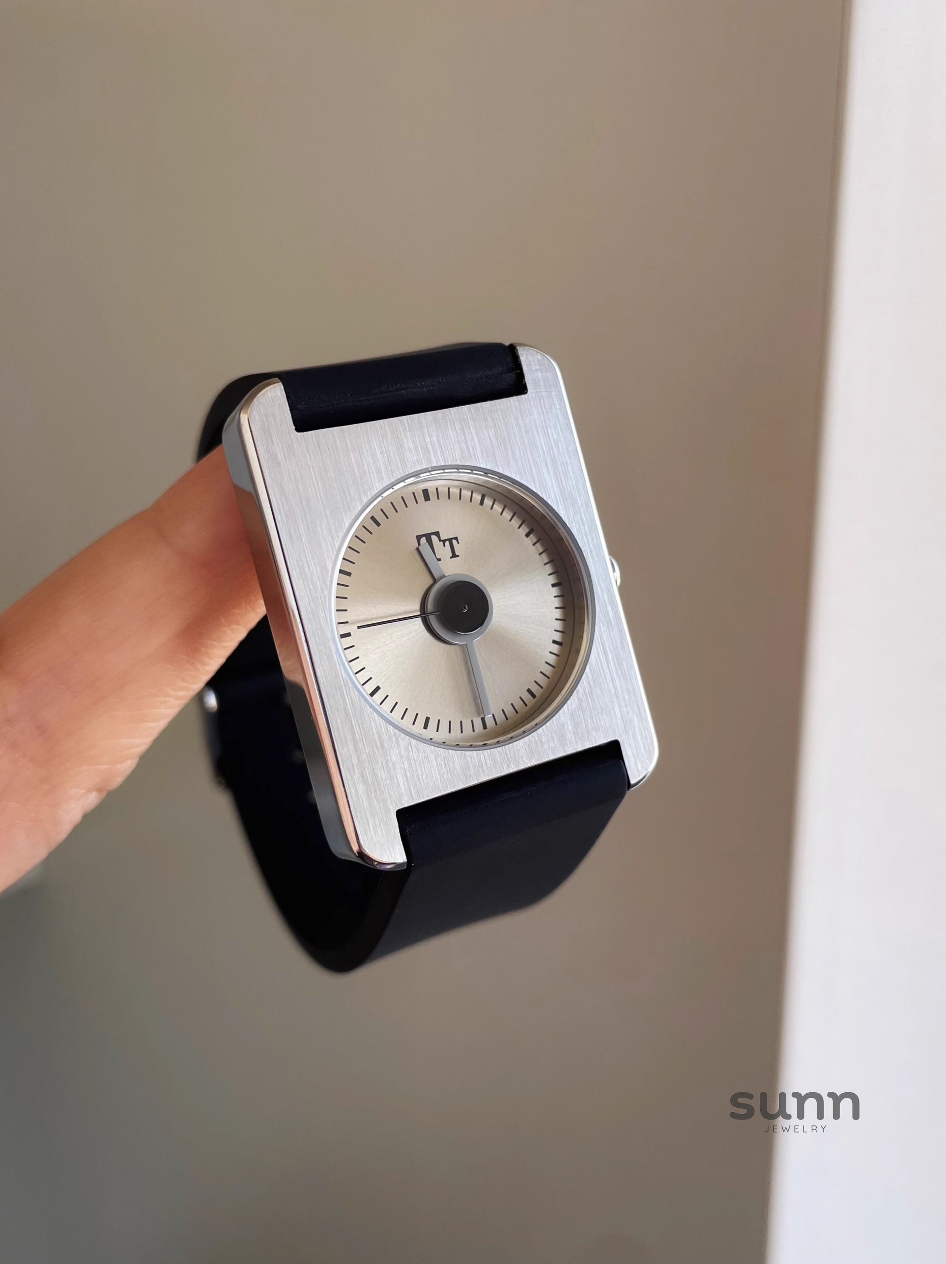 Erynn Minimalist Square Watch