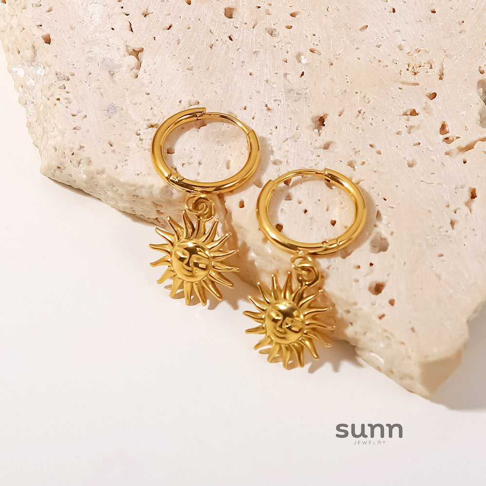 Esty Gold Sun Pendant Earrings [UUL6AE3D]
