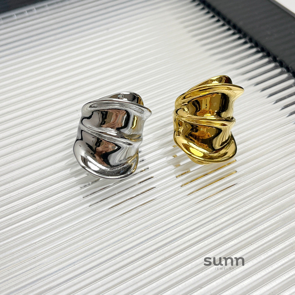 Eternity Glossy Pleated Ring [AJHI3YF0]