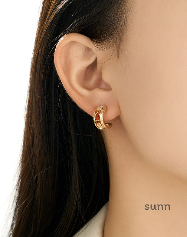 Etty Red Enamel Gourd Earrings [AOCAAQRQ]
