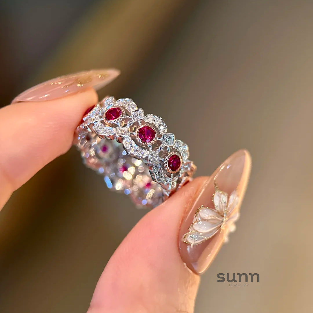 Eulalia Red Crystal Halo Ring [X8DKC8ZR]